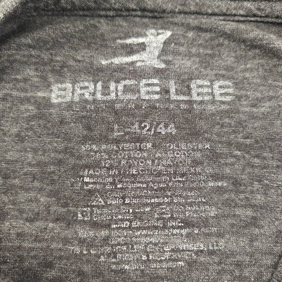 Bruce Lee Enterprises Shirt Men Large Dark Gray Graphic Print Fear Is For Others - Picture 3 of 12